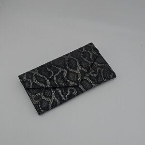 Chic Black and Gray Patterned Clutch